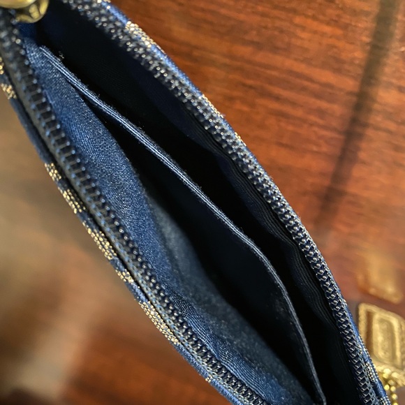 Coach Wristlet - Picture 7 of 8